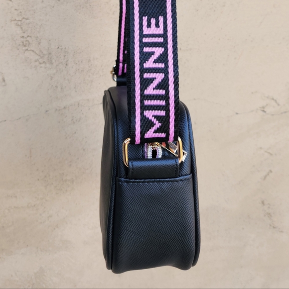 Disney's Minnie Mouse Crossbody Bag - Picture 8 of 11